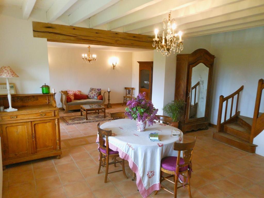 Auberge De La Tuilerie Surgy Εξωτερικό φωτογραφία