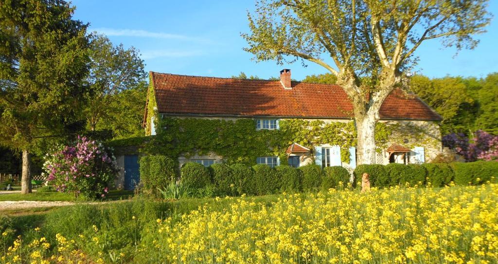 Auberge De La Tuilerie Surgy Εξωτερικό φωτογραφία